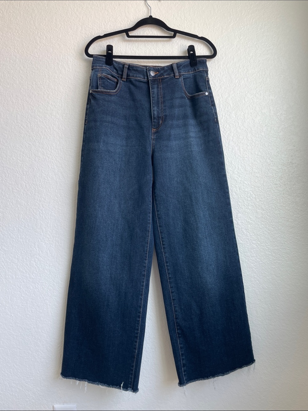 WELL WORN • Wide-Leg High-rise Jeans in Dark Blue • Size 10